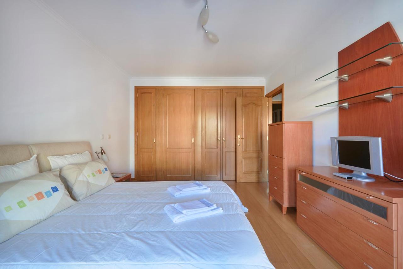 Apartamento Junto Nova&Praia Carcavelos II Bagian luar foto