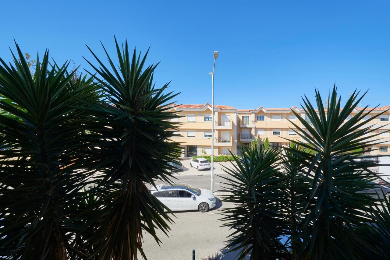 Apartamento Junto Nova&Praia Carcavelos II Bagian luar foto