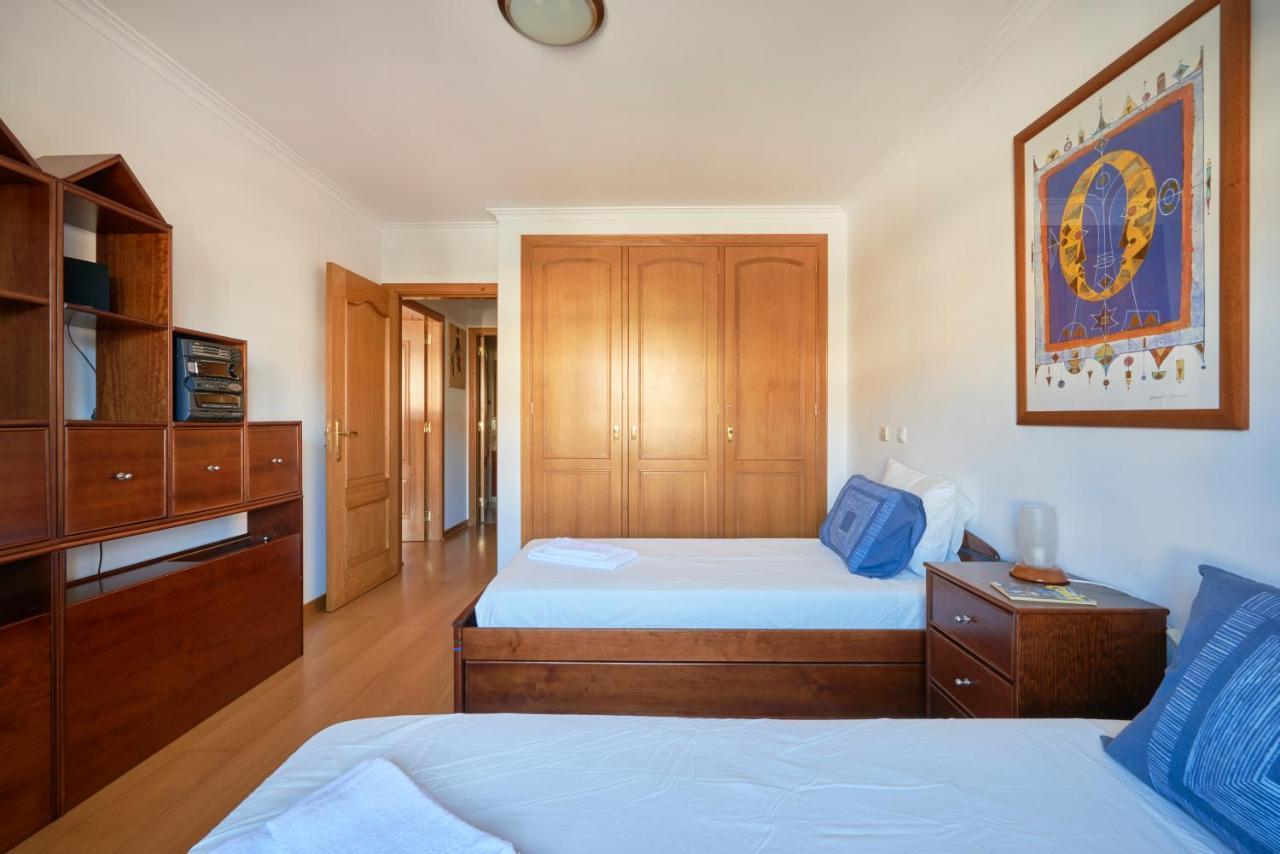 Apartamento Junto Nova&Praia Carcavelos II Bagian luar foto