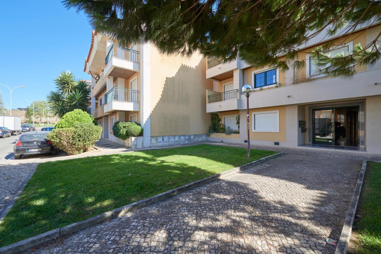 Apartamento Junto Nova&Praia Carcavelos II Bagian luar foto