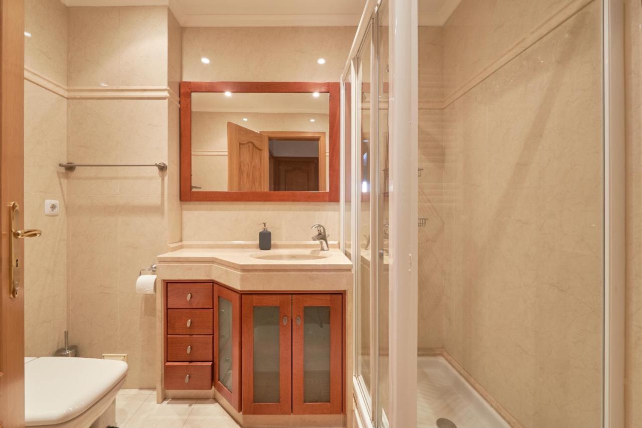 Apartamento Junto Nova&Praia Carcavelos II Bagian luar foto